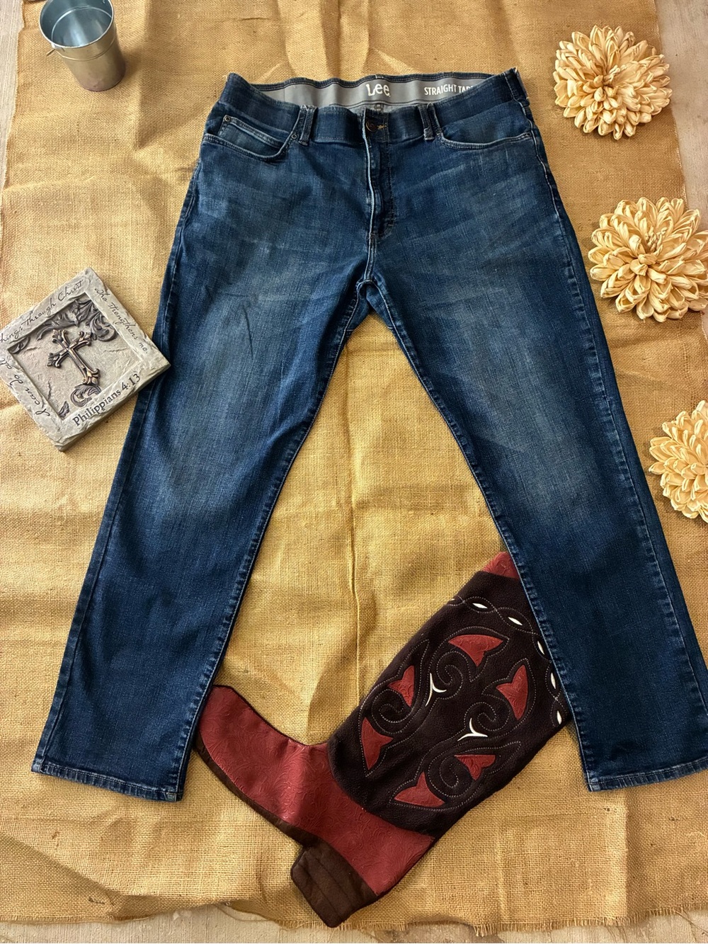 Lee Straight Fit Jeans in Dark Blue Denim